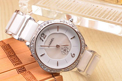 新入荷 Chanel シャネル クォーツ 腕時計レプリカ販売