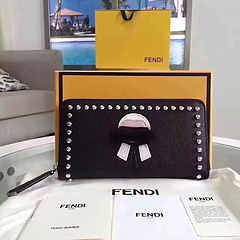  Fendi フェンディ クラッチバッグ メンズ セール価格 スーパーコピー代引きバッグ