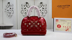 店長は推薦します ルイヴィトン Louis Vuitton 斜めがけショルダー バッグ トートバッグ 赤色 レディース  91606  偽物販売口コミ