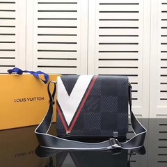 高評価 Louis Vuitton ルイヴィトン ショルダーバッグ メンズ 44002 バッグレプリカ販売