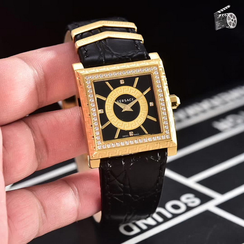 店長は推薦します ヴェルサーチ Versace クォーツ 最高品質コピー腕時計代引き対応