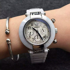 おすすめ Versace ヴェルサーチ クォーツ セール価格 ブランドコピー腕時計専門店