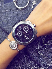 高評価 Versace ヴェルサーチ クォーツ セール コピー腕時計口コミ