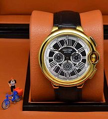 新入荷 Cartier カルティエ クォーツ スーパーコピー時計激安販売専門店