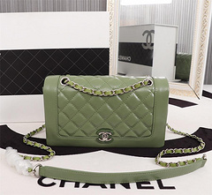 新入荷 Chanel シャネル 斜めがけショルダー バッグ レディース 66946 最高品質コピーバッグ