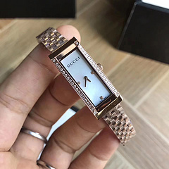 定番人気 グッチ Gucci クォーツ 値下げ 腕時計コピー最高品質激安販売