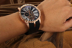 良品 ロジェ・デュブイ Roger Dubuis 自動巻き 腕時計コピー最高品質激安販売