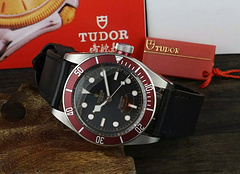 新作 Tudor チュードル 自動巻き メンズ 値下げ 格安コピー時計口コミ